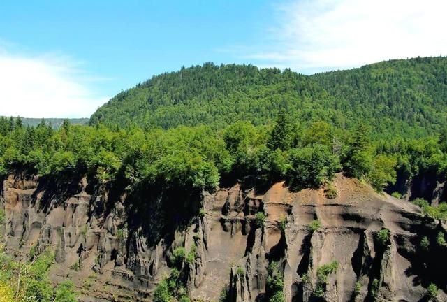 长白山在哪个城市下飞机，从长白山机场有飞青岛的飞机吗？图7