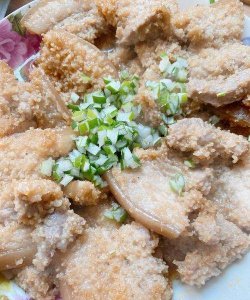 ​怎么防止粉蒸肉很多水,做粉蒸肉为什么要放土豆