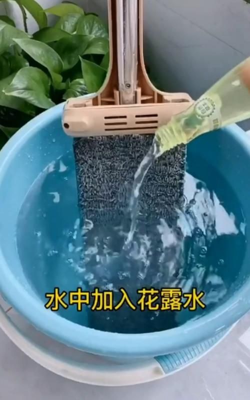 水中加什么拖地最干净