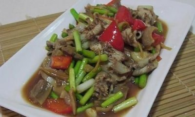 ​怎么炒蚌壳肉,蚌肉怎么烧才好吃