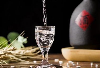 ​金龙口53白酒多少钱(金龙口白酒多少钱一箱)