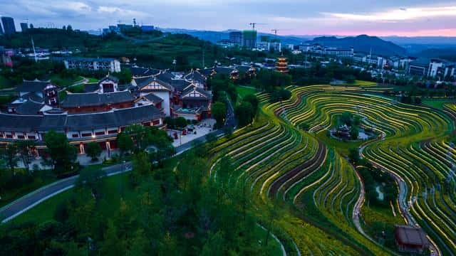 毕节属于哪个省份的城市（毕节是哪个省的城市）