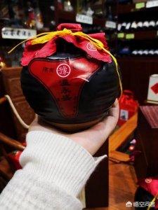 ​白酒60一瓶什么档次(500一瓶的白酒什么档次)