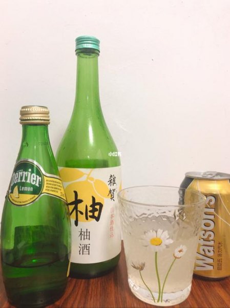 汽水和白酒在一块  谁在上面