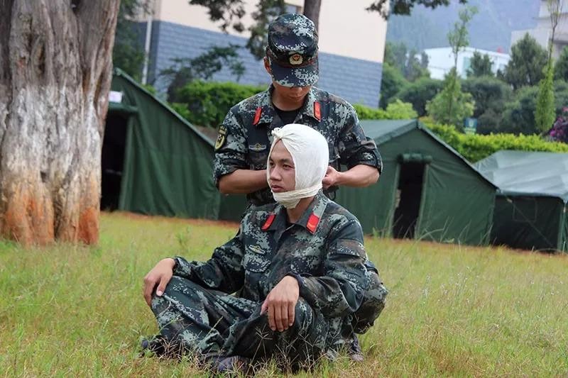 三角巾包扎法 神奇的三角巾